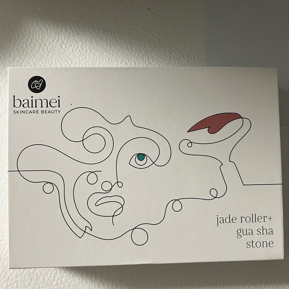 Jade roller & gua sha stone